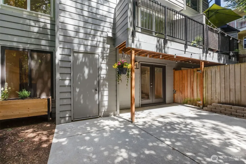 15628 8th Avenue SW Burien WA 98166
