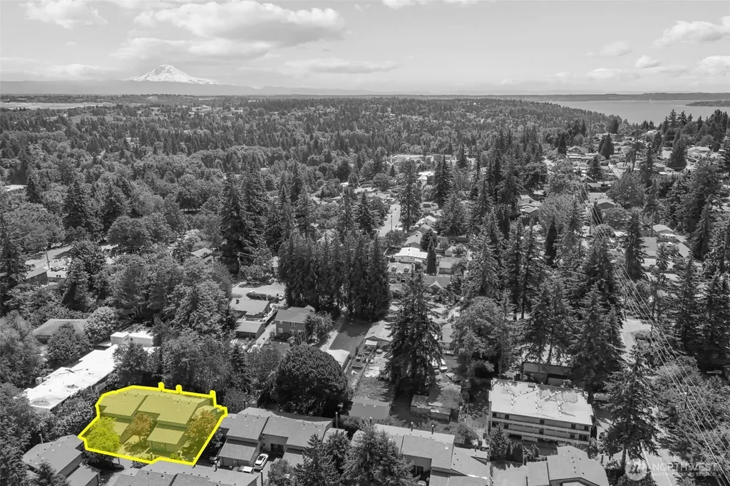15628 8th Avenue SW Burien WA 98166