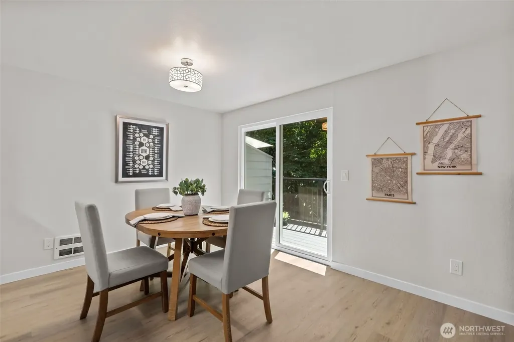 15628 8th Avenue SW Burien WA 98166