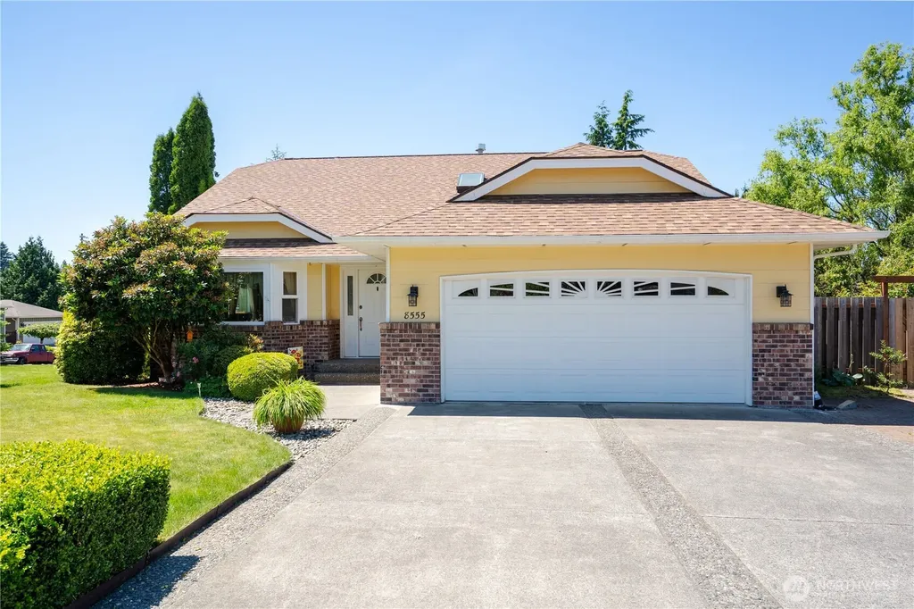 8555 Bender Road Lynden WA 98264