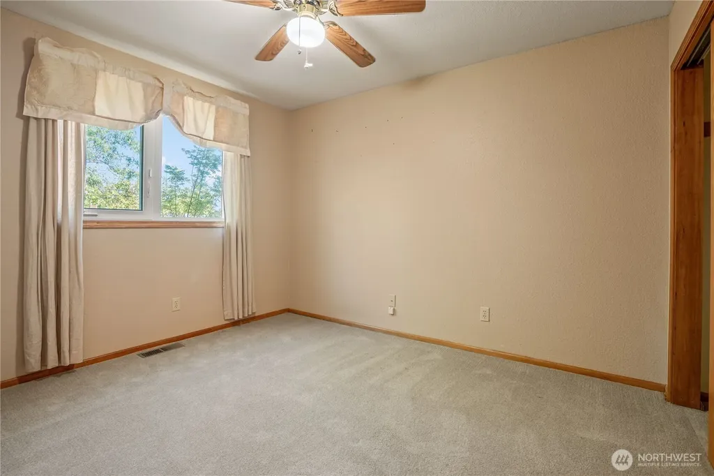 8555 Bender Road Lynden WA 98264