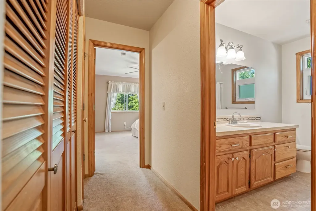 8555 Bender Road Lynden WA 98264