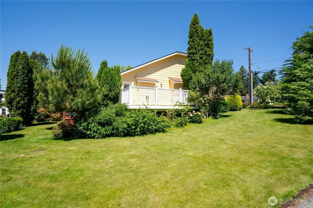 8555 Bender Road Lynden WA 98264