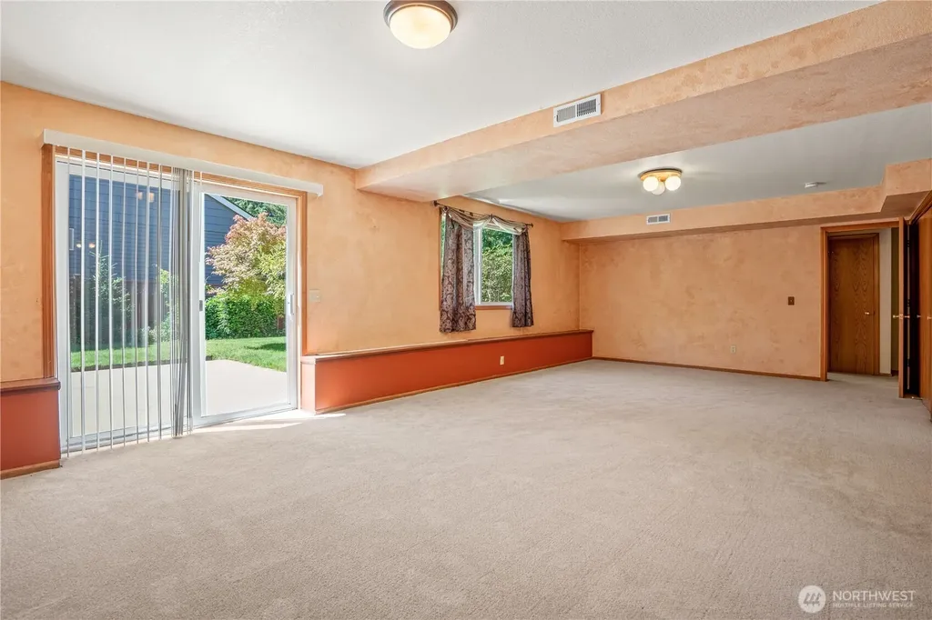 8555 Bender Road Lynden WA 98264
