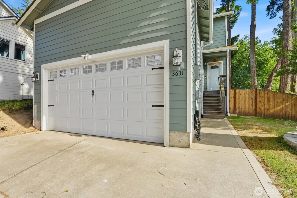 3631 W F Street Bremerton WA 98312