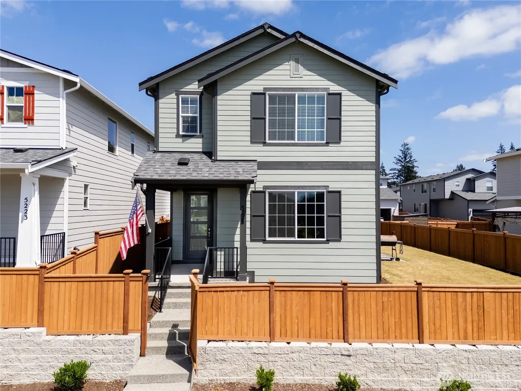5215 87th Avenue NE Marysville WA 98270