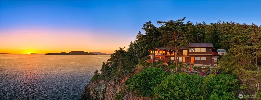 14122 Ervine Road Anacortes WA 98221