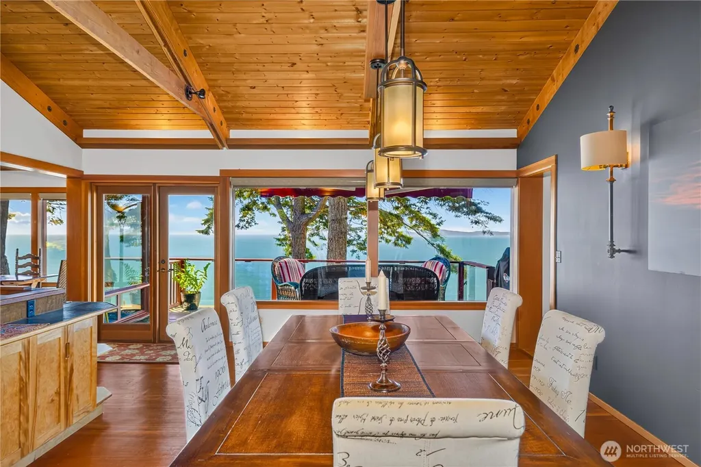 14122 Ervine Road Anacortes WA 98221