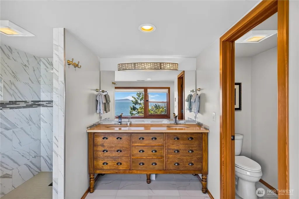 14122 Ervine Road Anacortes WA 98221