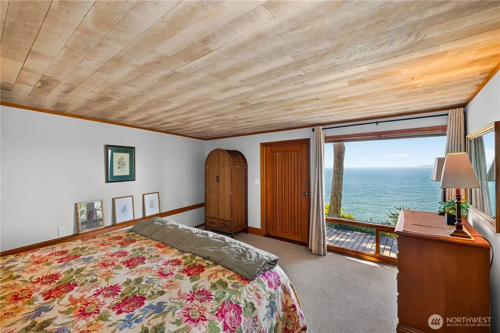 14122 Ervine Road Anacortes WA 98221