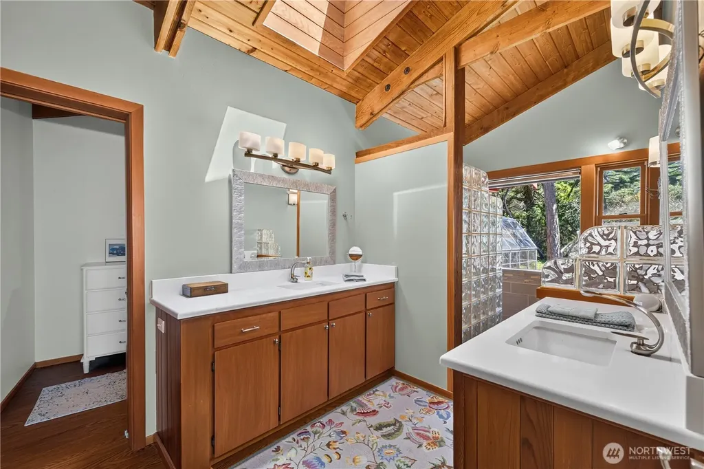 14122 Ervine Road Anacortes WA 98221
