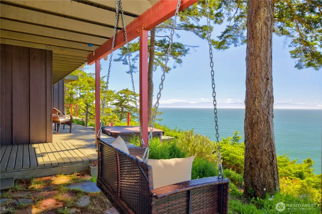 14122 Ervine Road Anacortes WA 98221