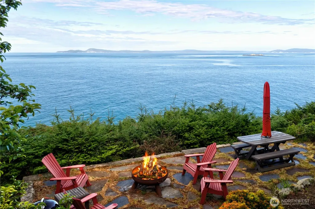 14122 Ervine Road Anacortes WA 98221