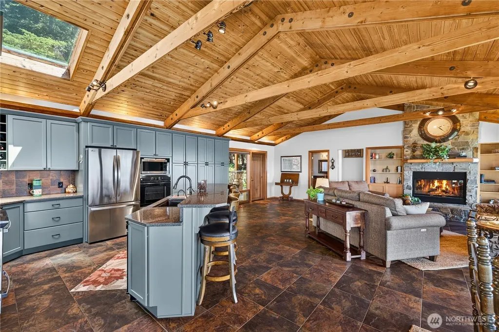14122 Ervine Road Anacortes WA 98221
