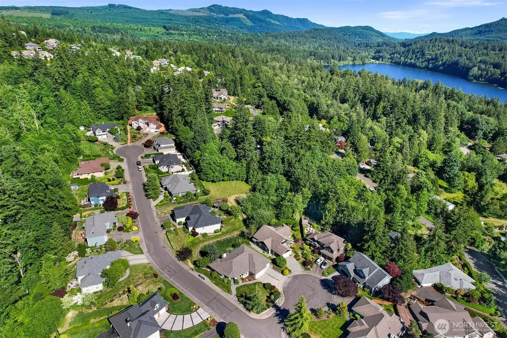 4020 Padden Hills Court Bellingham WA 98229