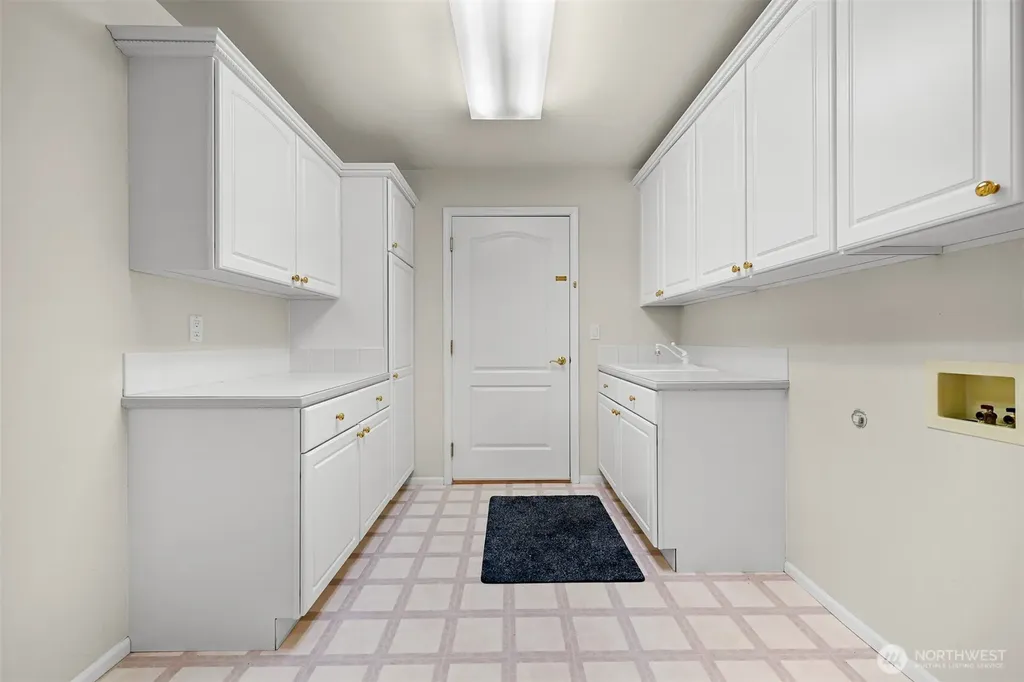 4020 Padden Hills Court Bellingham WA 98229