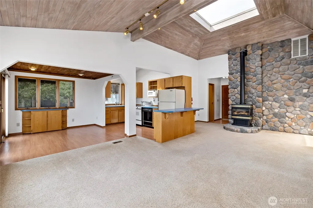 13327 Agate Beach Road Anderson Island WA 98303