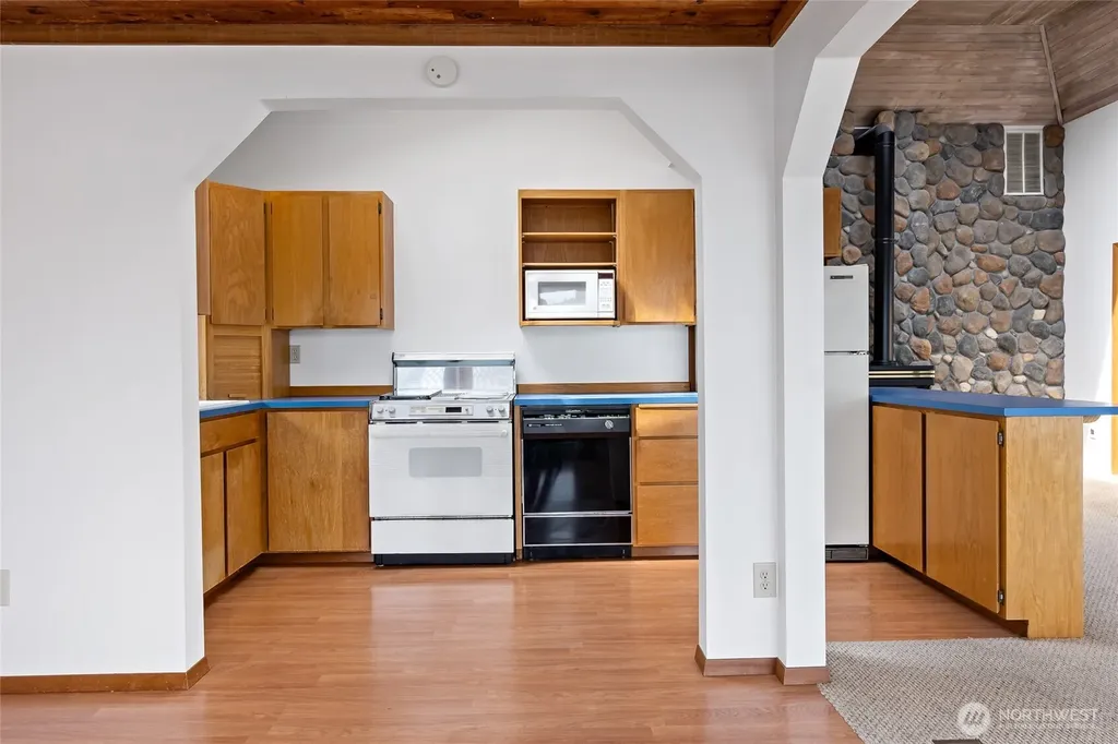 13327 Agate Beach Road Anderson Island WA 98303