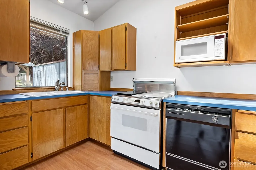 13327 Agate Beach Road Anderson Island WA 98303