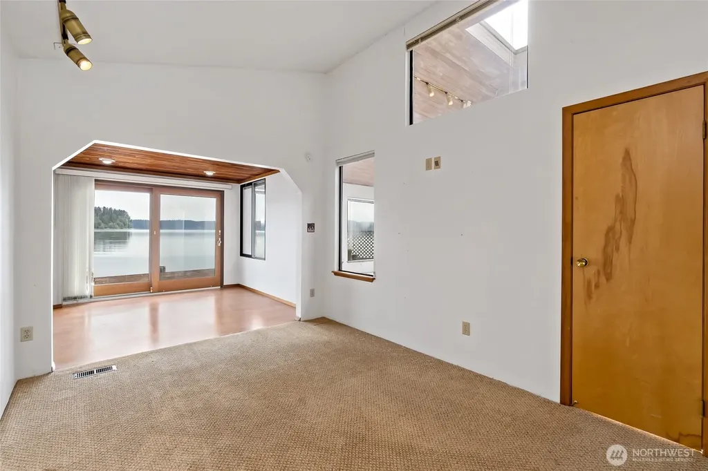13327 Agate Beach Road Anderson Island WA 98303