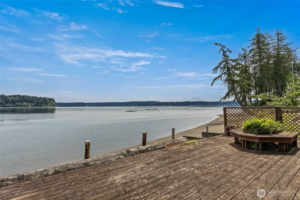 13327 Agate Beach Road Anderson Island WA 98303