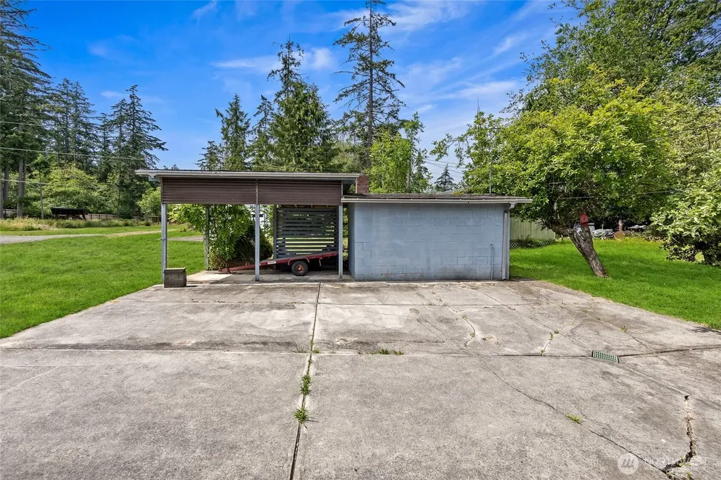 13327 Agate Beach Road Anderson Island WA 98303