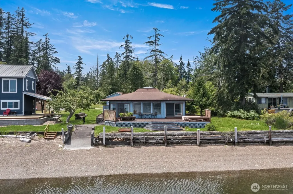 13327 Agate Beach Road Anderson Island WA 98303