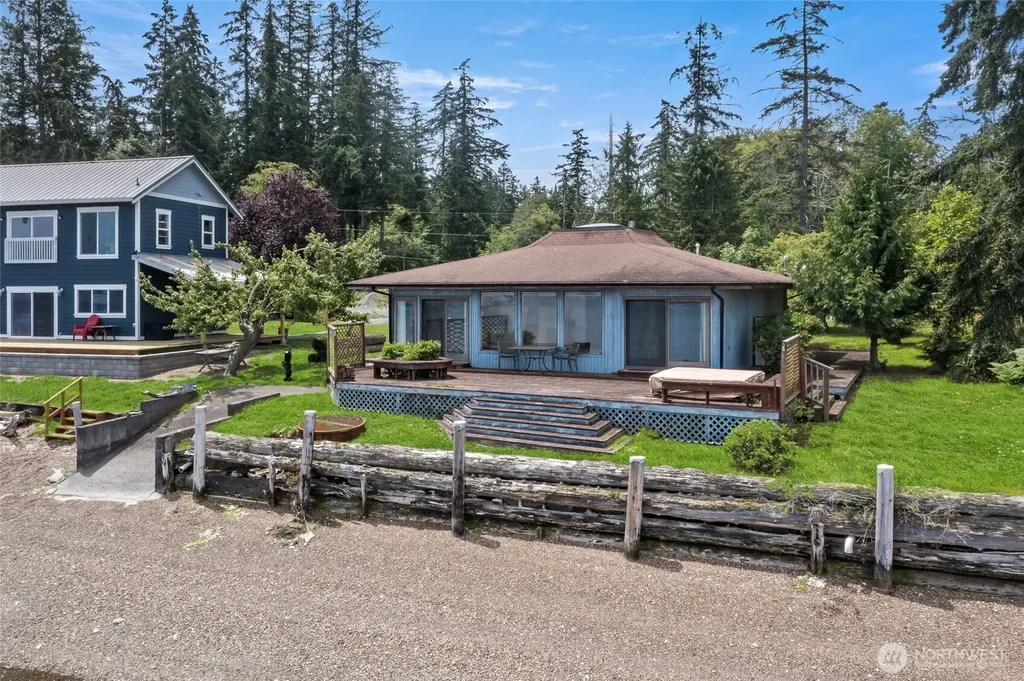 13327 Agate Beach Road Anderson Island WA 98303