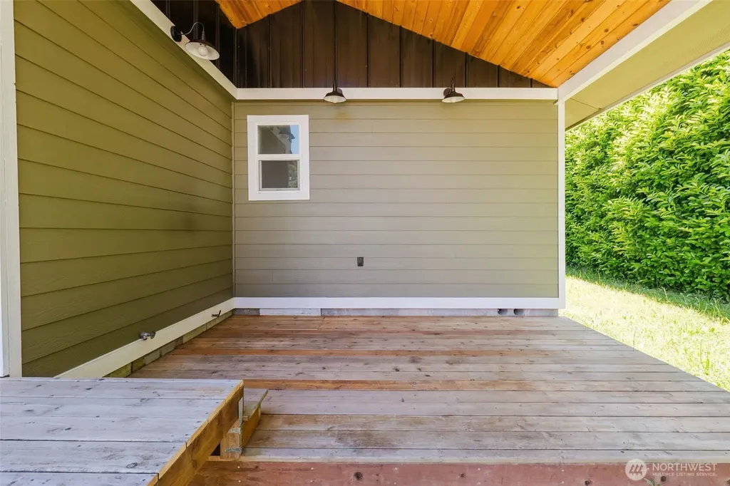 1470 Starlet Lane Port Orchard WA 98366