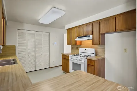 10520 20th Street SE Lake Stevens WA 98258