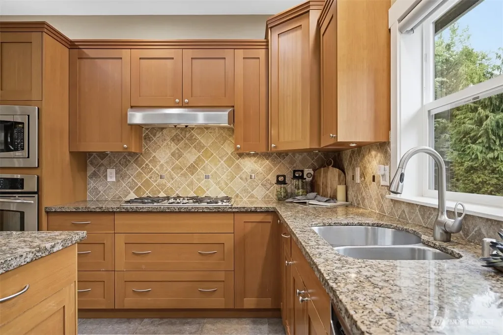 9580 Freedom Place Blaine WA 98230