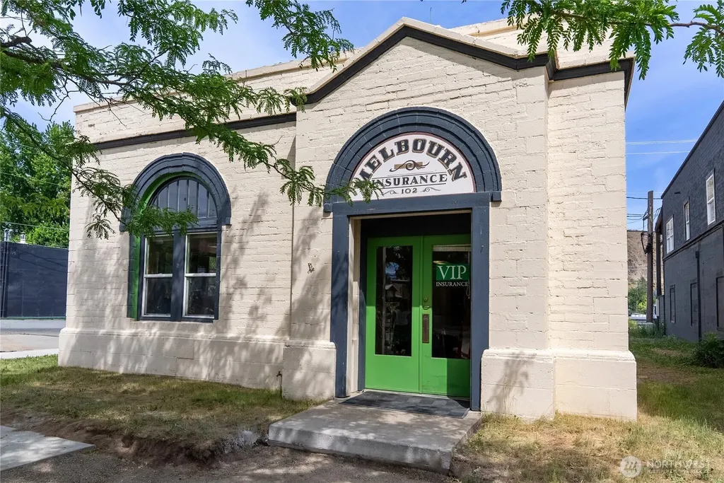 102 S Glover Street Twisp WA 98856