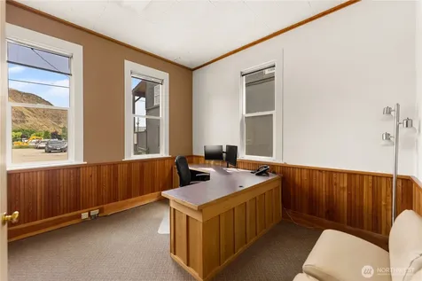 102 S Glover Street Twisp WA 98856