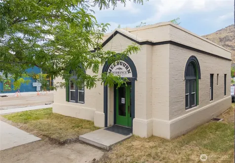 102 S Glover Street Twisp WA 98856