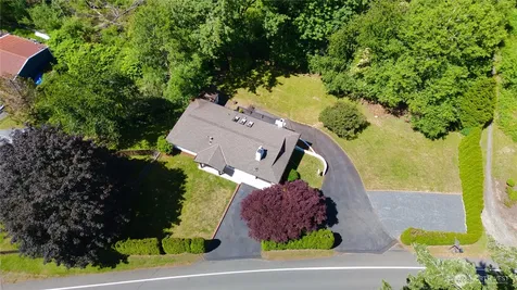 13227 Lake Kathleen Road SE Renton WA 98059