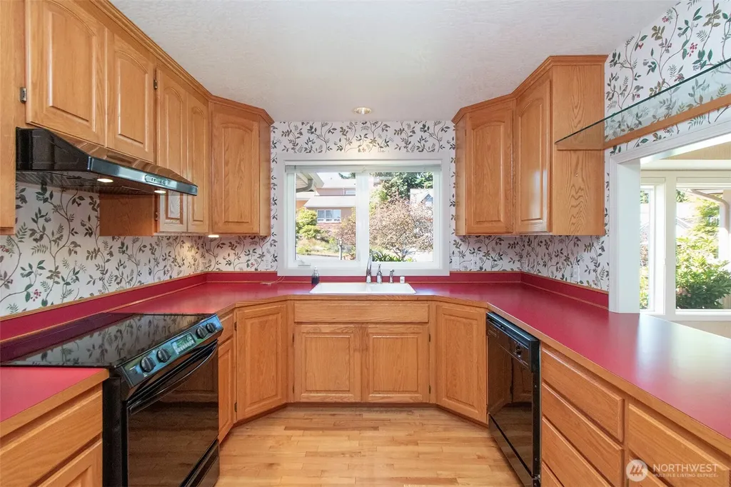 2015 W 7th Street Port Angeles WA 98363