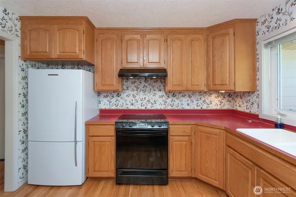 2015 W 7th Street Port Angeles WA 98363
