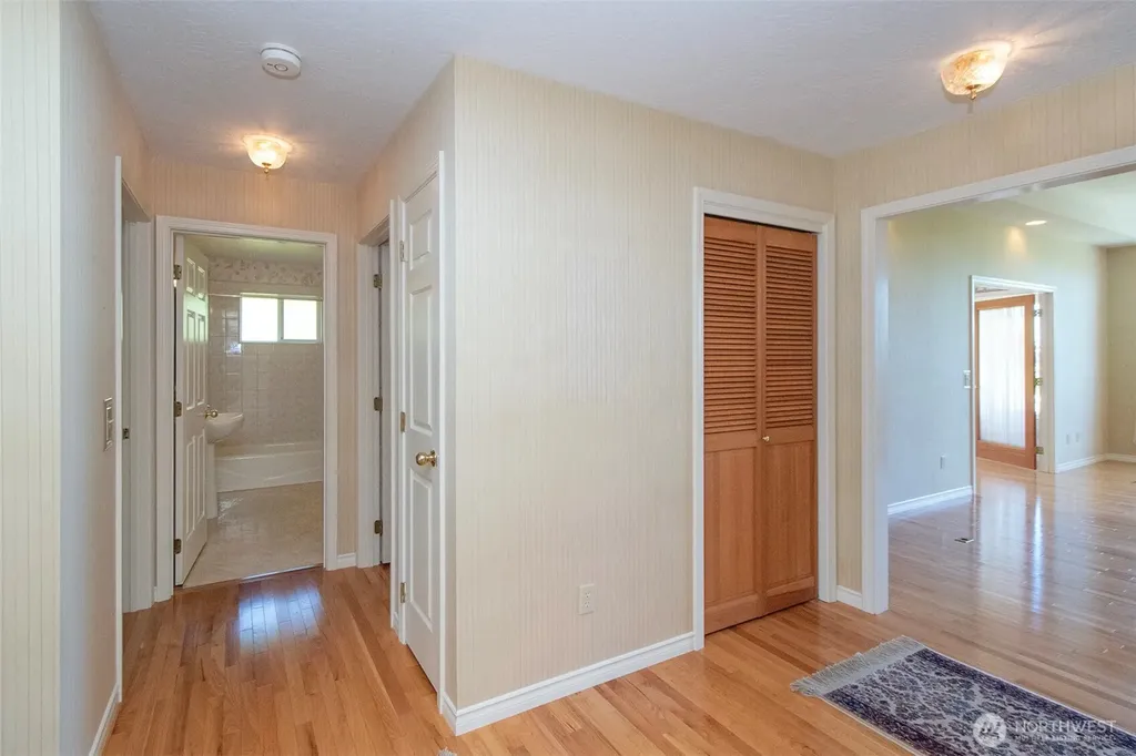 2015 W 7th Street Port Angeles WA 98363