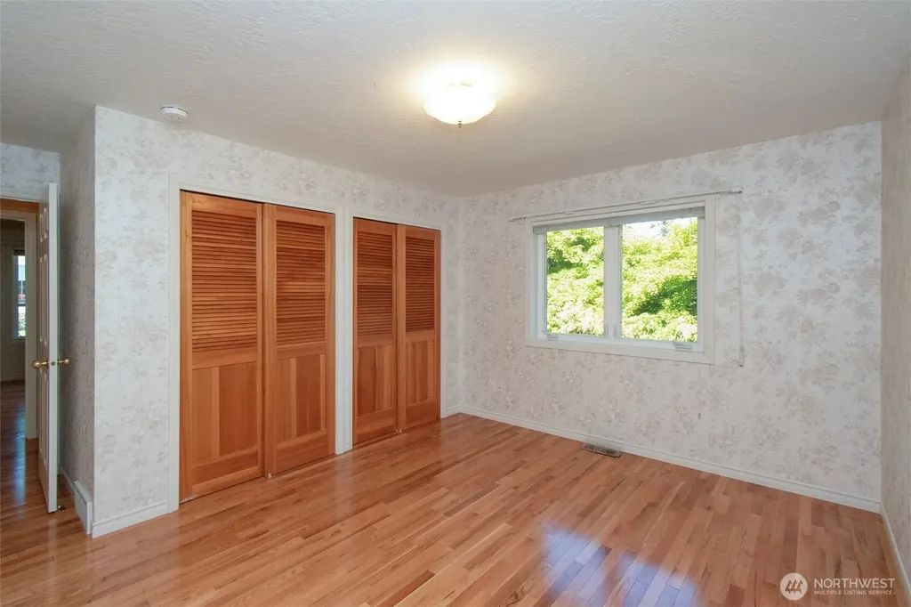2015 W 7th Street Port Angeles WA 98363