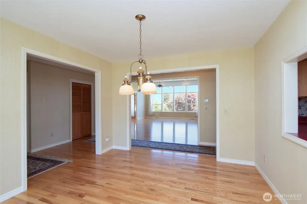 2015 W 7th Street Port Angeles WA 98363
