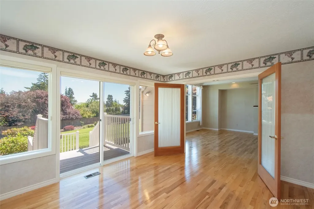 2015 W 7th Street Port Angeles WA 98363