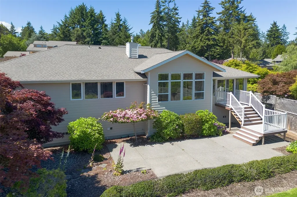 2015 W 7th Street Port Angeles WA 98363