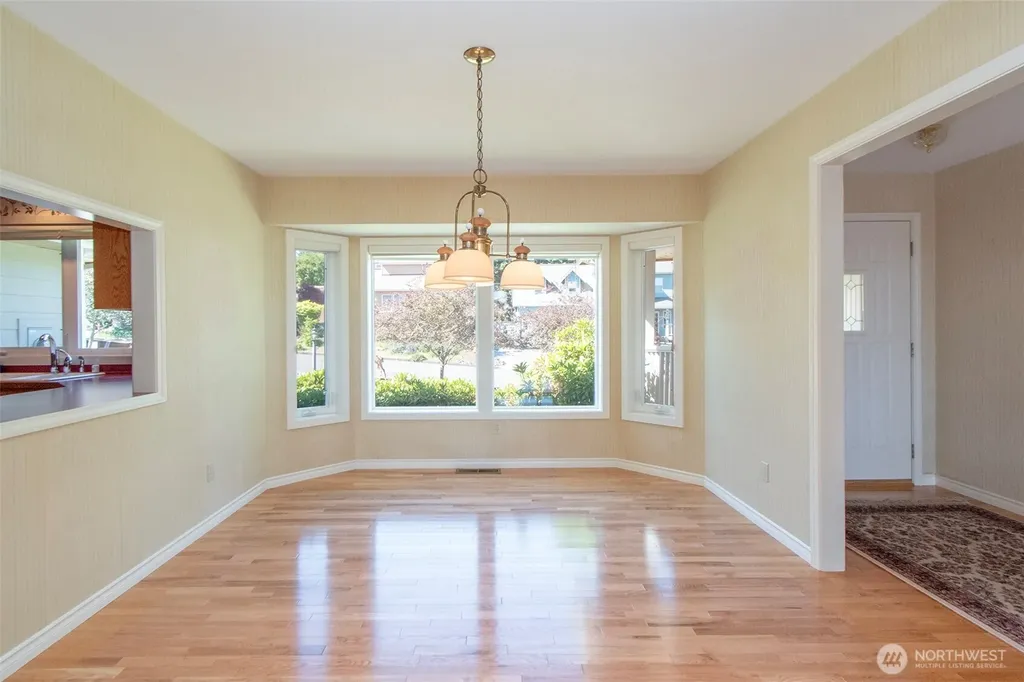 2015 W 7th Street Port Angeles WA 98363