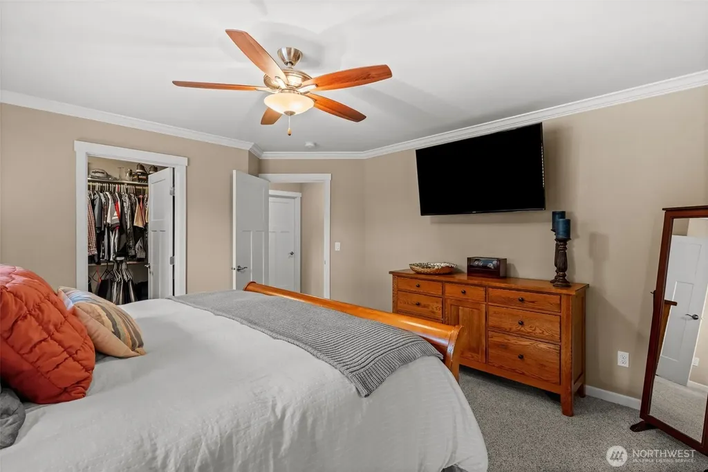 9328 74th Avenue NW Gig Harbor WA 98332