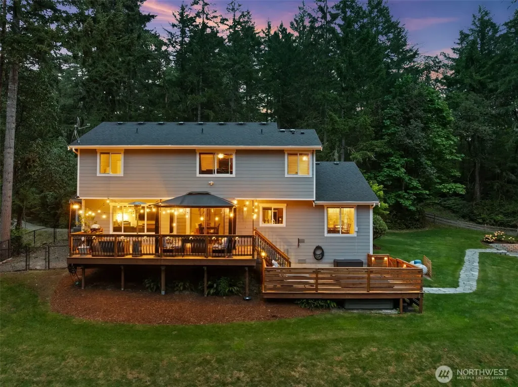 9328 74th Avenue NW Gig Harbor WA 98332