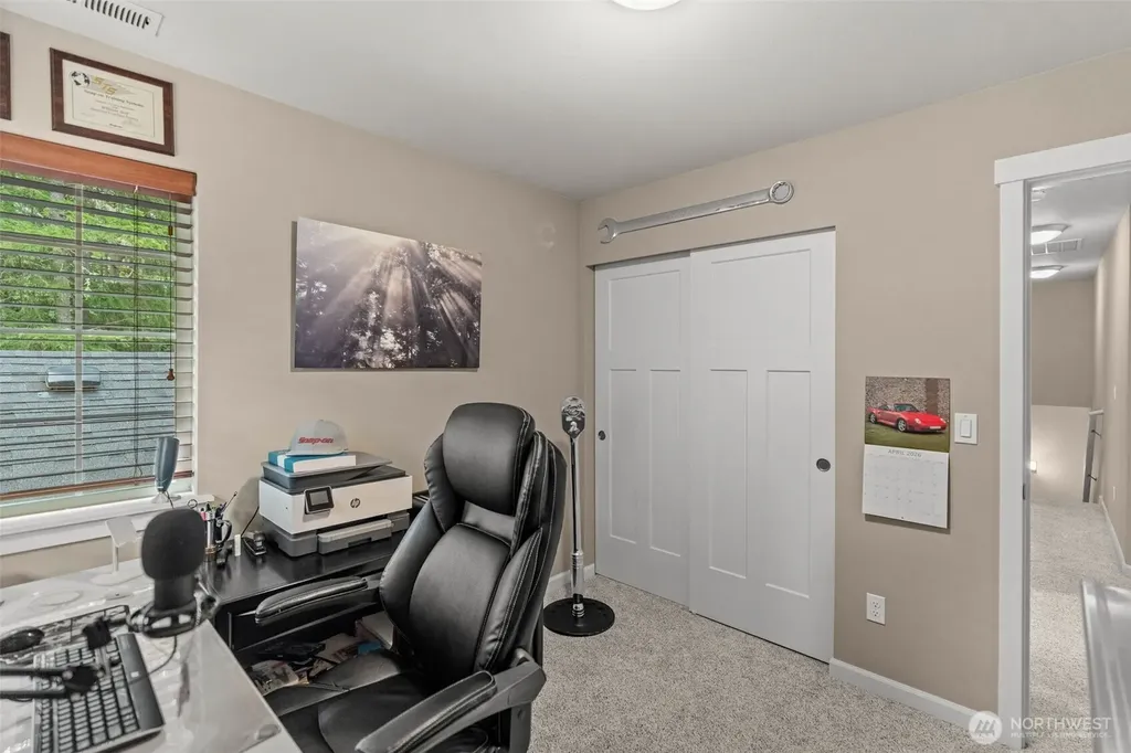 9328 74th Avenue NW Gig Harbor WA 98332