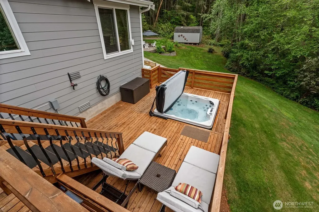 9328 74th Avenue NW Gig Harbor WA 98332