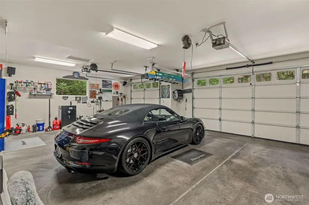 9328 74th Avenue NW Gig Harbor WA 98332