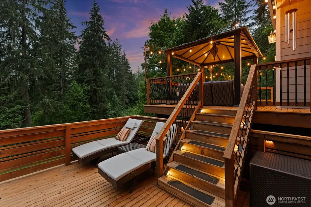 9328 74th Avenue NW Gig Harbor WA 98332
