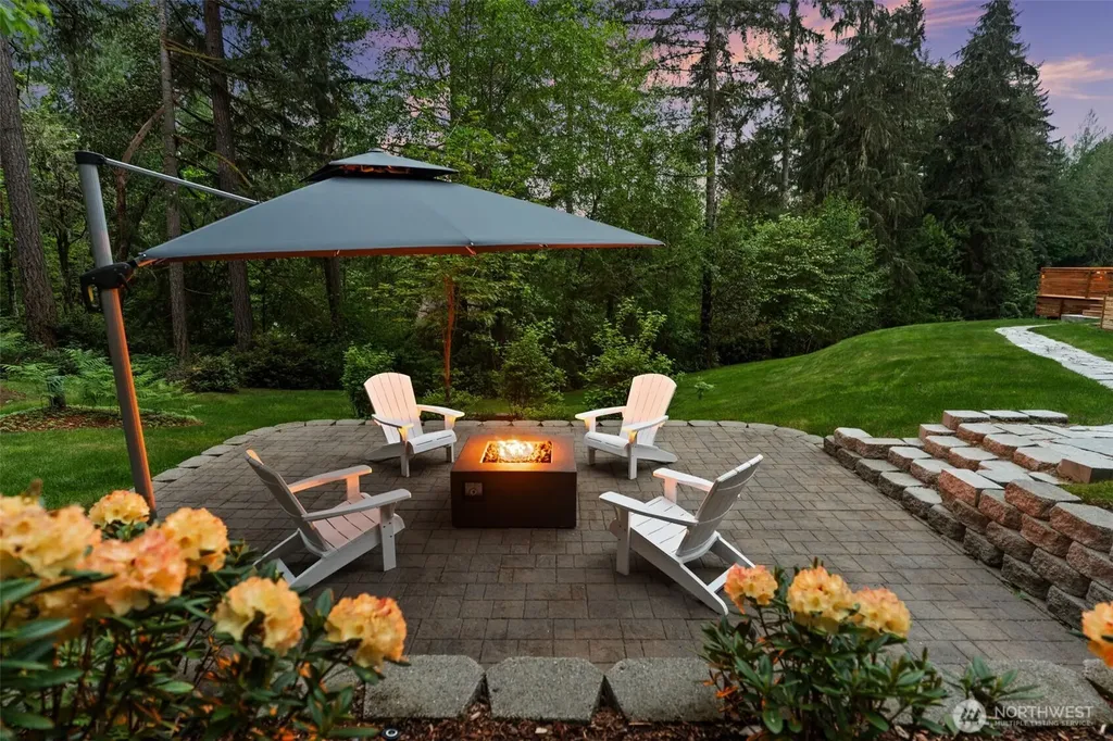 9328 74th Avenue NW Gig Harbor WA 98332